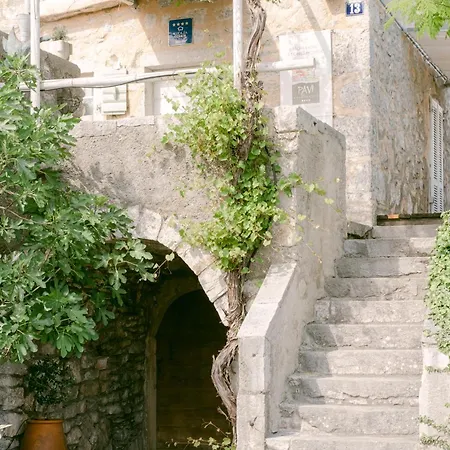 Pavi Romantic Stone House K13 * Kornić