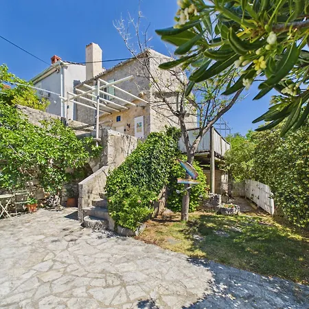 Apartamento Pavi Romantic Stone House K13